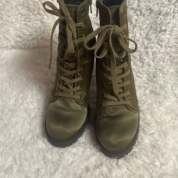 Steve Madden Laurie Fabric Satin olive green lace up heels boots.SZ 10M - Picture 4 of 11